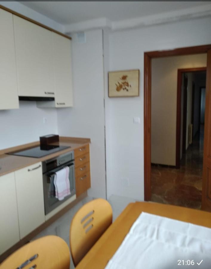 Apartamento Luminoso Con Buena Ubicacion Appartement Comarca de Comarca de Pontevedra Buitenkant foto